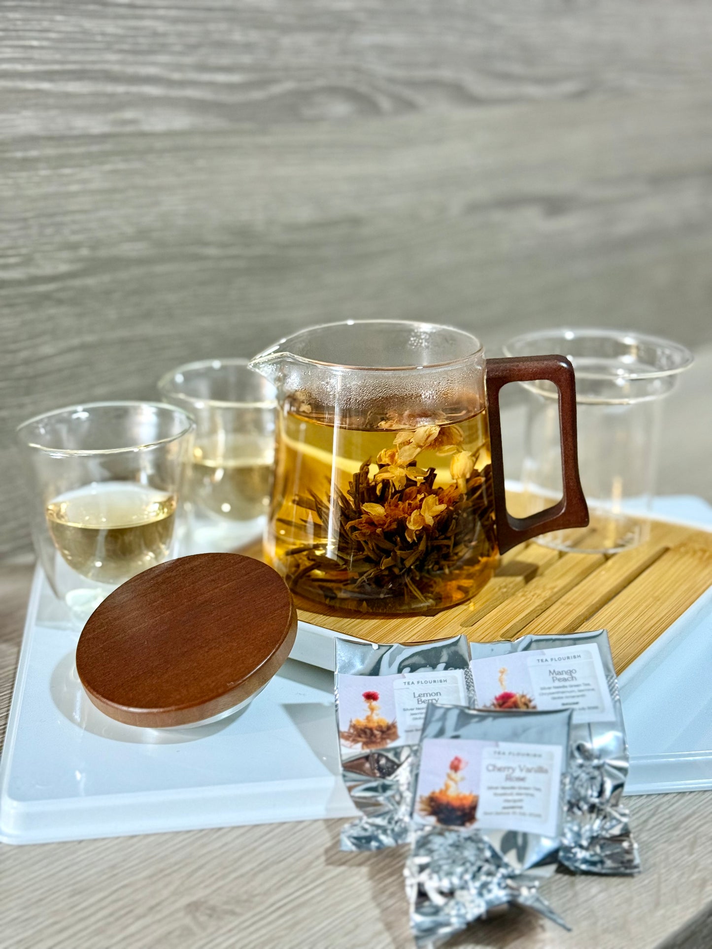(Gift Box) 500ml Teapot Set w/ Blooming Teaballs