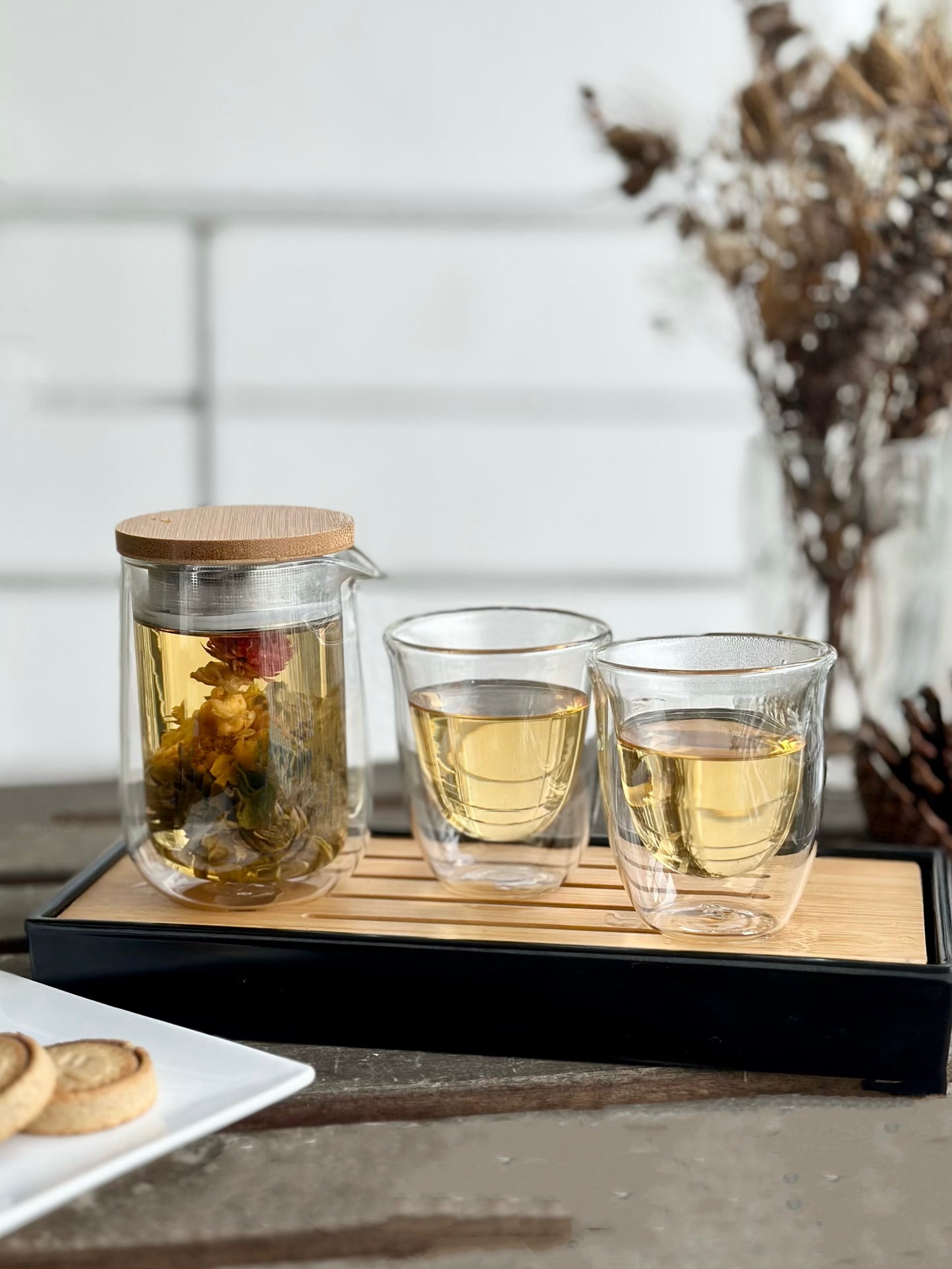 (Gift Box) Double Wall Glass Brew & Serve Tea Set w/ Blooming Teaballs