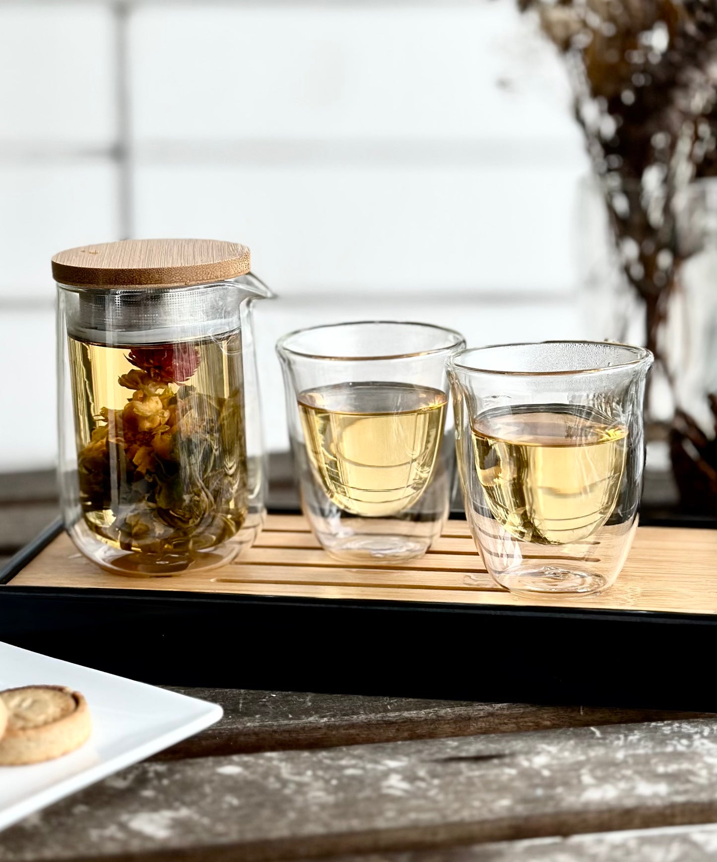 (Gift Box) Double Wall Glass Brew & Serve Tea Set w/ Blooming Teaballs