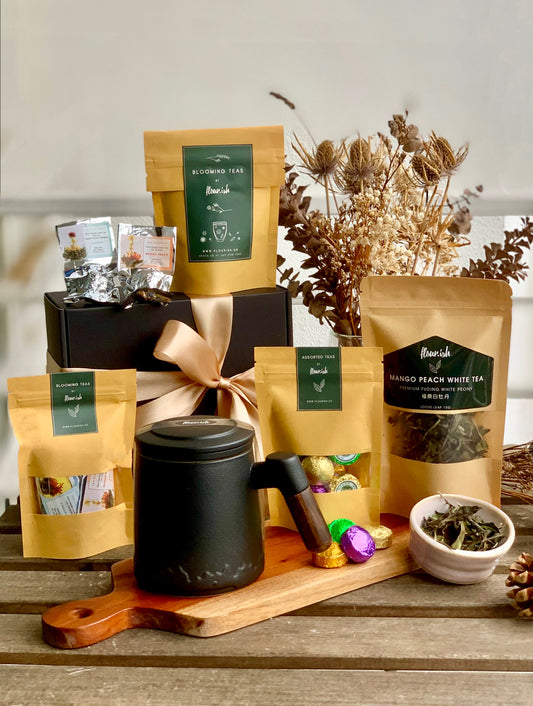 (Gift Box) 350ml Ceramic Mug with Tea Strainer & Lid /w Tea Options