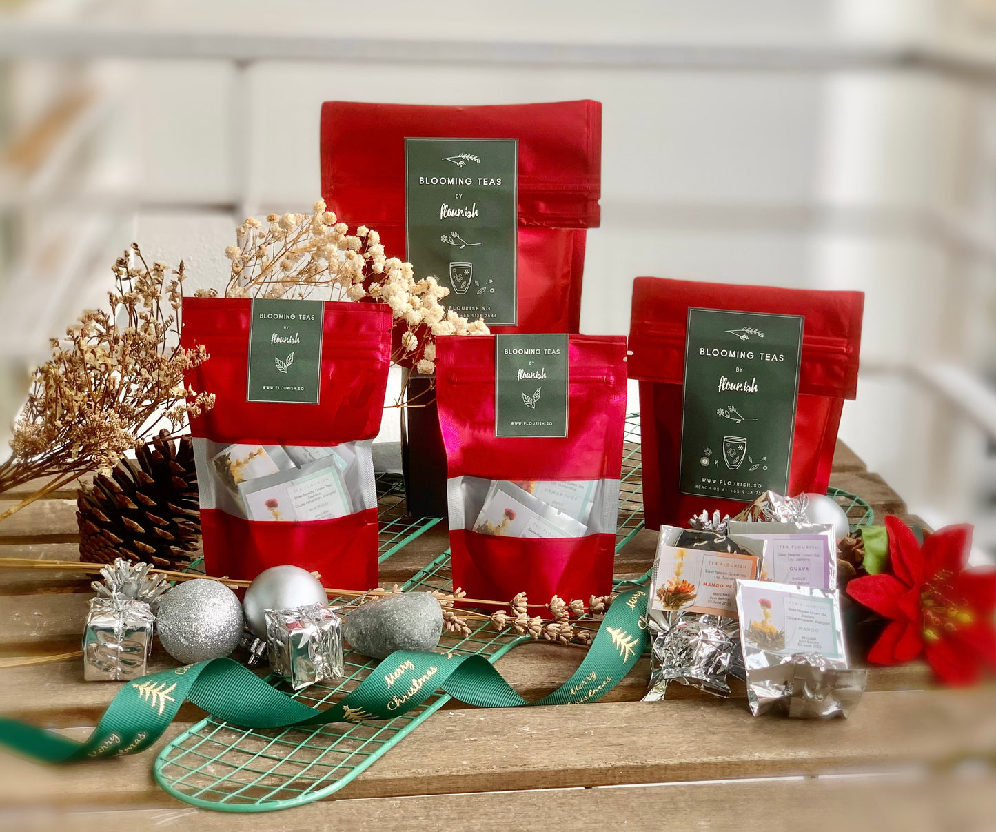 (Gift Box) 350ml Ceramic Mug with Tea Strainer & Lid /w Tea Options