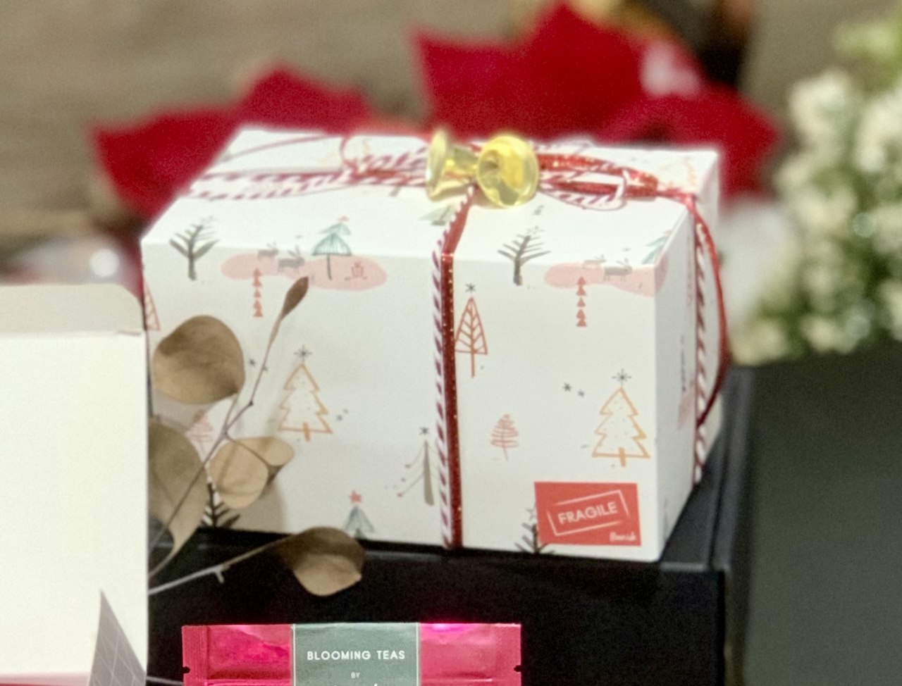 240ml Double Wall Glass Cups w/ Teaballs options